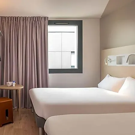 Hotel Ibis Budget Le Bourget 2*