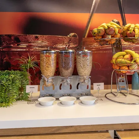 Ibis Budget Le Bourget Hotel 2*