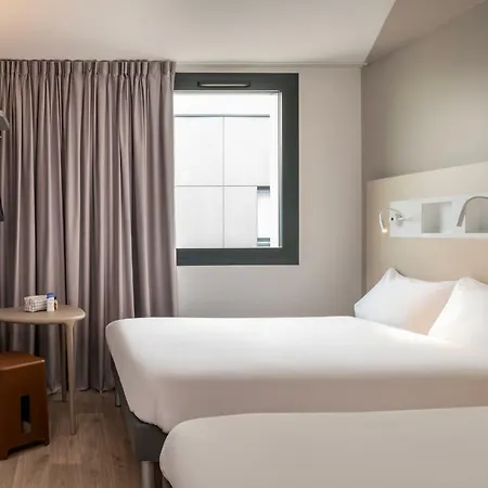 Ibis Budget Le Bourget فندق 2*